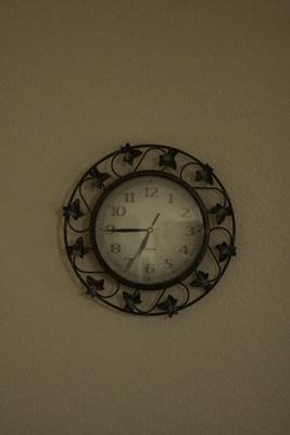The 70-200, at f40, zoomed to 200 What time is it?